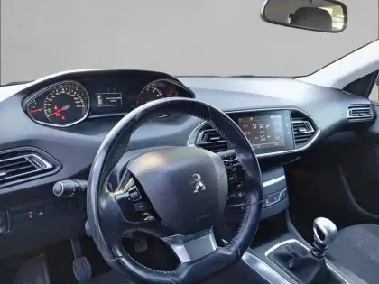 Photo 7 Peugeot 308  PureTech 110ch S&S BVM6
