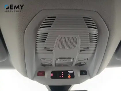 Photo 16 Peugeot 3008  Hybrid 225 e-EAT8
