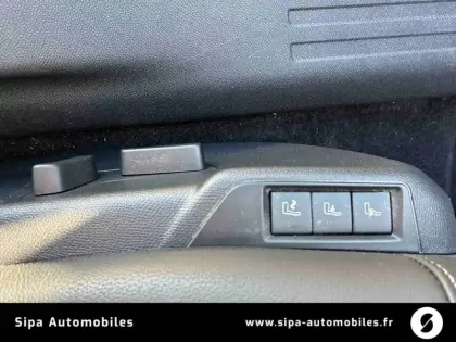 Photo 23 Citroën C4 e- 136 ch Automatique