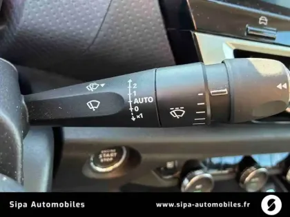 Photo 20 Citroën C4 e- 136 ch Automatique