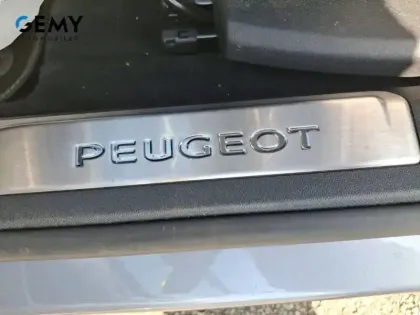 Photo 12 Peugeot 3008  Hybrid 225 e-EAT8