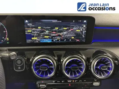 Photo 14 Mercedes Classe A  200 d 8G-DCT