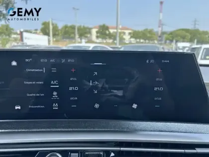 Photo 13 Peugeot 3008  Electrique 210 ch 73 kWh