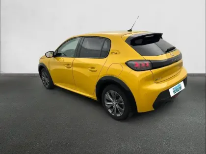 Photo 27 Peugeot 208  Electrique 50 kWh 136ch