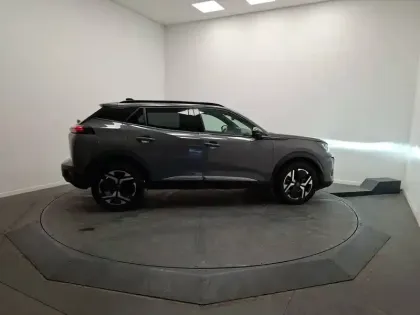 Photo 5 Peugeot 2008  PureTech 130 S&S EAT8