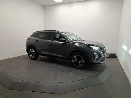 Photo 6 Peugeot 2008  PureTech 130 S&S EAT8