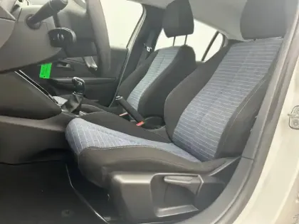Photo 10 Peugeot 208  PureTech 75 S&S BVM5