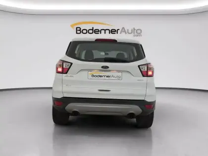 Photo 127 Ford Kuga  1.5 EcoBoost 120 S&S 4x2
