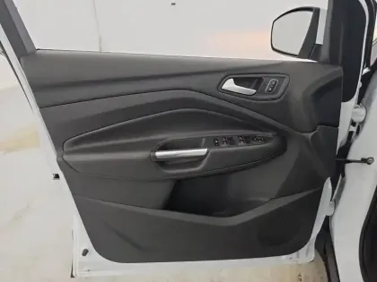Photo 231 Ford Kuga  1.5 EcoBoost 120 S&S 4x2