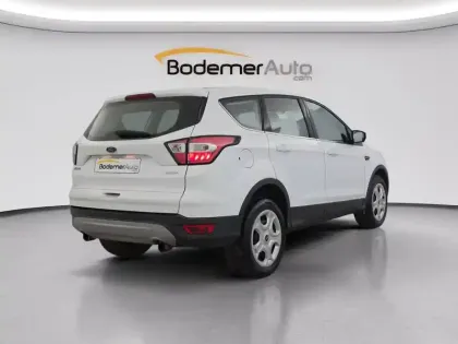 Photo 128 Ford Kuga  1.5 EcoBoost 120 S&S 4x2