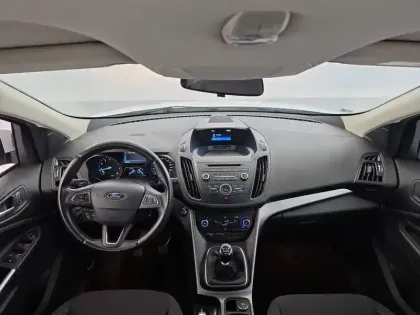 Photo 85 Ford Kuga  1.5 EcoBoost 120 S&S 4x2