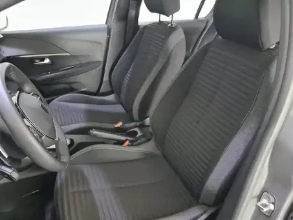 Photo 13 Peugeot 208  Hybrid 100 e-DCS6