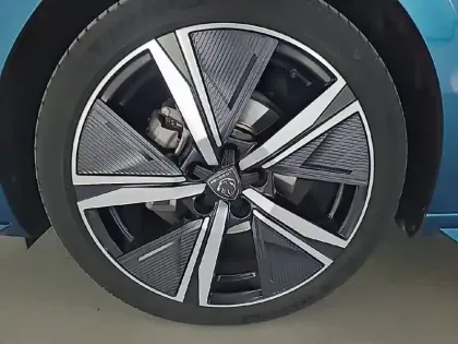 Photo 15 Peugeot 308  PureTech 130ch S&S EAT8