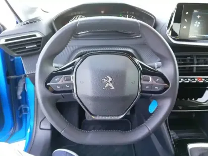 Photo 8 Peugeot 208  PureTech 100 S&S BVM6
