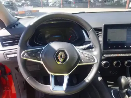 Photo 10 Renault Captur  E-Tech full hybrid 145