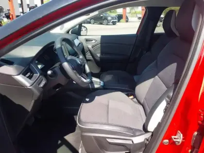 Photo 8 Renault Captur  E-Tech full hybrid 145