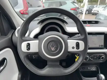 Photo 6 Renault Twingo  III E-Tech
