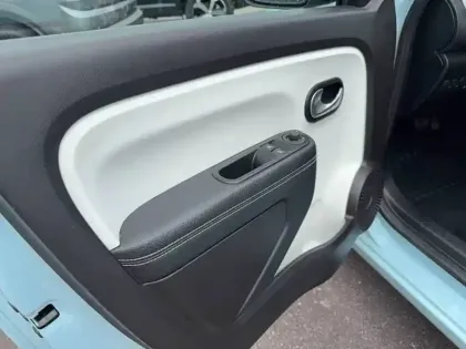 Photo 10 Renault Twingo  III E-Tech