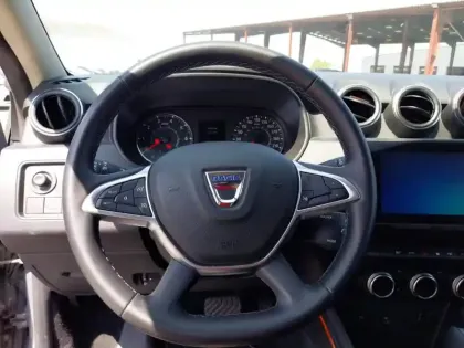 Photo 10 Dacia Duster  TCe 150 FAP 4x2 EDC