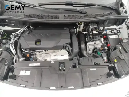 Photo 11 Peugeot 3008  Hybrid 225 e-EAT8