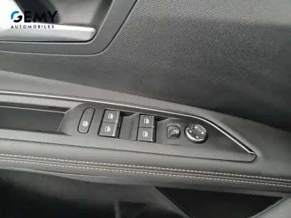 Photo 15 Peugeot 3008  Hybrid 225 e-EAT8