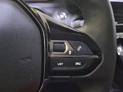 Photo 47 Peugeot 208  Electrique 50 kWh 136ch