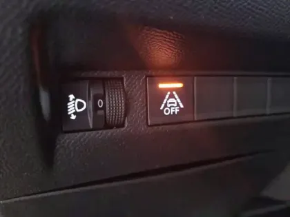 Photo 48 Peugeot 208  Electrique 50 kWh 136ch