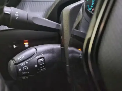 Photo 45 Peugeot 208  Electrique 50 kWh 136ch