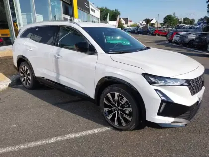 Photo 6 Renault Espace  full hybrid E-Tech 200 ch 7pl