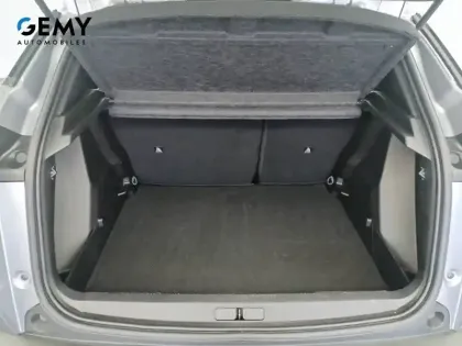 Photo 5 Peugeot 2008  Hybrid 136 e-DCS6