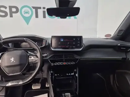 Photo 22 Peugeot 2008  PureTech 130 S&S EAT8