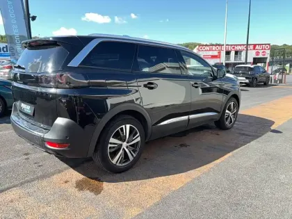 Photo 16 Peugeot 5008  Hybrid 136 e-DCS6