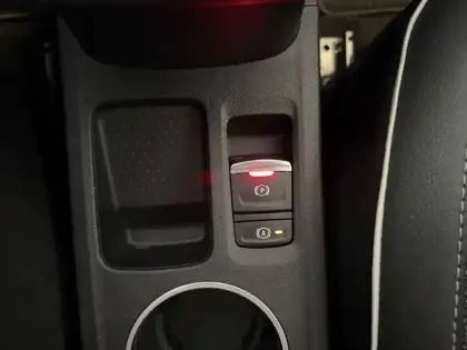 Photo 38 Renault Captur  mild hybrid 140
