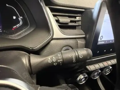 Photo 32 Renault Captur  mild hybrid 140