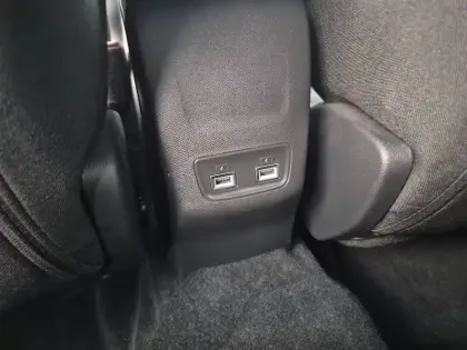Photo 35 Peugeot 208  Electrique 50 kWh 136ch