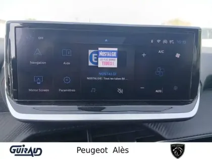 Photo 21 Peugeot 208  PureTech 100 S&S BVM6