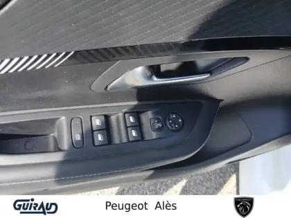 Photo 12 Peugeot 208  PureTech 100 S&S BVM6