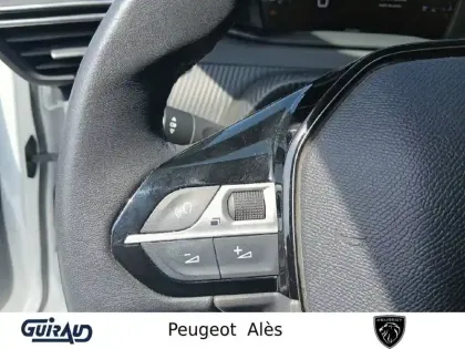Photo 16 Peugeot 208  PureTech 100 S&S BVM6