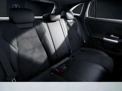 Photo 8 Mercedes GLA 200 d AMG Line
