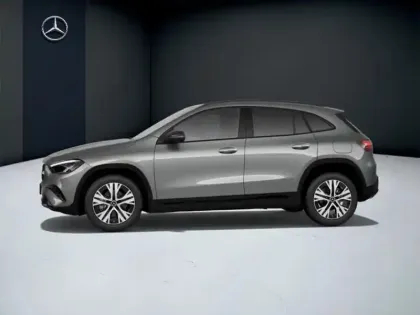 Photo 26 Mercedes GLA 200 d Progressive Line