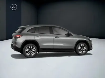Photo 17 Mercedes GLA 200 d Progressive Line