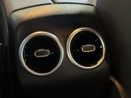 Photo 34 Mercedes GLA 200 d AMG Line