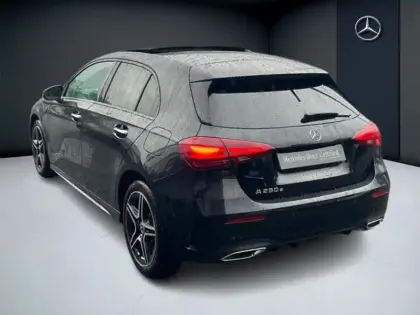 Photo 22 Mercedes Classe A  250 e Hybrid EQ AMG L