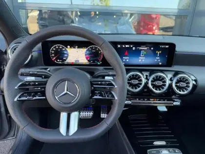 Photo 35 Mercedes Classe A  200 AMG Line