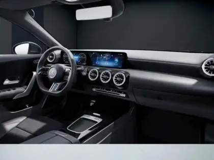 Photo 10 Mercedes Classe A 200 AMG Line