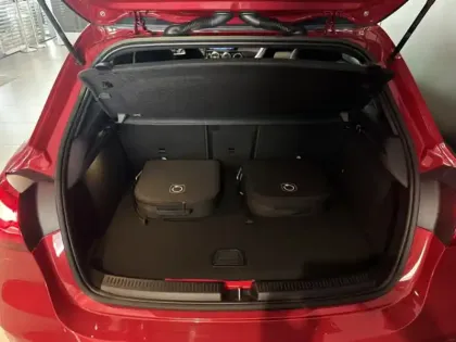Photo 26 Mercedes Classe A 250 e Hybrid EQ AMG Line