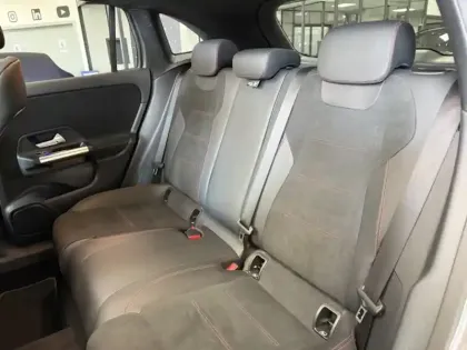 Photo 10 Mercedes GLA 250 e AMG Line