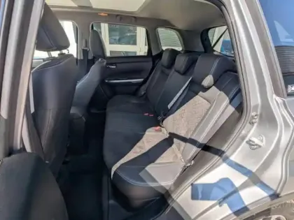 Photo 10 Suzuki Vitara  1.5 Dualjet Hybrid 115ch Privilège Auto 4x4 Allgrip