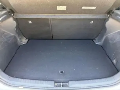 Photo 11 Toyota Yaris  116h Design 5p MY22