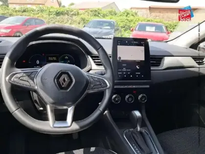Photo 14 Renault Captur  1.6 E-Tech hybride 145ch Techno
